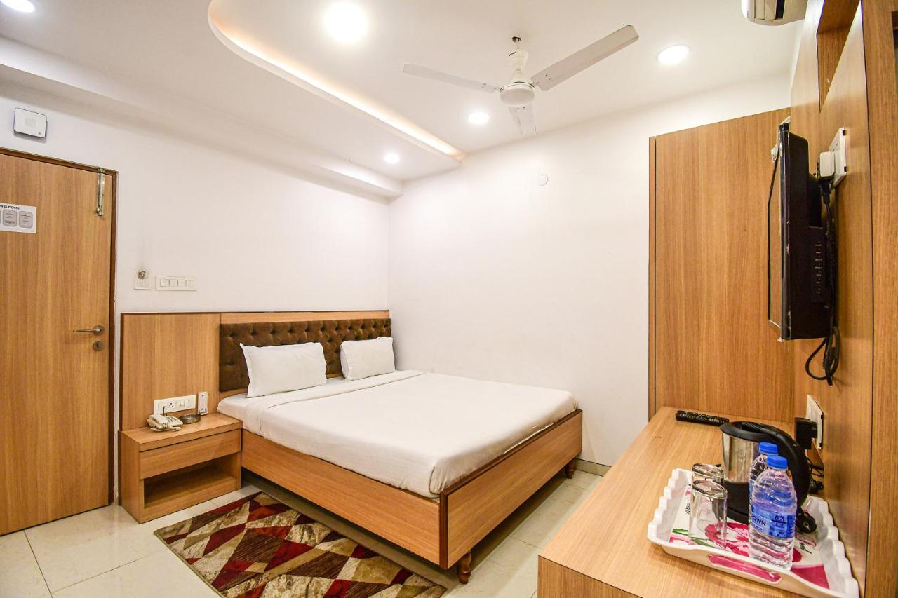 Fabhotel Stay Inn International Calcutta Exteriör bild